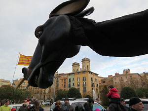 Girona10. Cercavila amb Girona Marxing Band i la Mula Baba