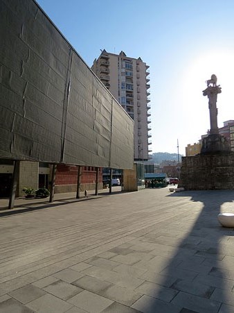 Vista actual de la façana posterior del Mercat del Lleó