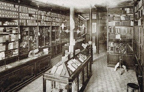 Interior de la llibreria Geli el 1910