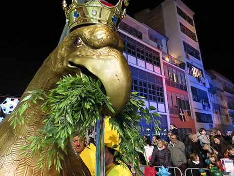 La Cavalcada de Reis 2015. Desfilada pels carrers de la ciutat, fins la plaça del Vi