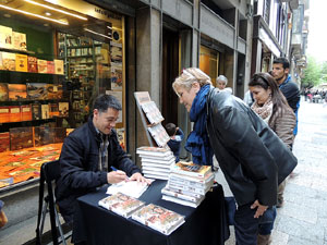 Sant Jordi 2015 a la Llibreria Geli. Signatures de llibres
