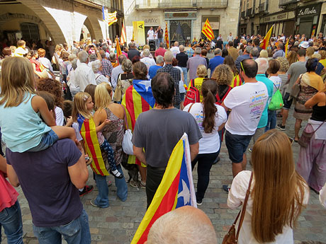 Diada Nacional 2015. Concentració a la plaça del Vi