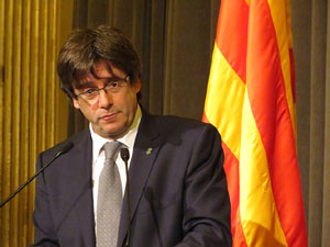 Diada Nacional 2015. Acte institucional al Saló de descans del Teatre Municipal de Girona