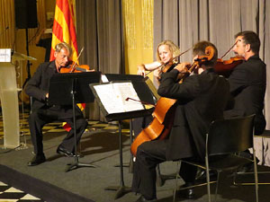 Diada Nacional 2015. Acte institucional al Saló de descans del Teatre Municipal de Girona