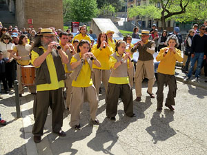 Festes de Primavera de Girona 2015. Cercavila amb el Tarl&agrave;