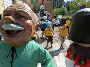 Festes de Primavera de Girona 2015. Cercavila amb el Tarl&agrave;