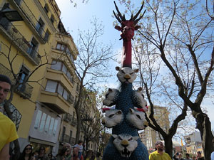 Festes de Primavera de Girona 2015. Cercavila amb el Tarl&agrave;