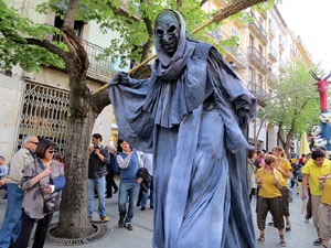 Festes de Primavera de Girona 2015. Cercavila amb el Tarl&agrave;
