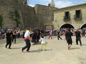 Festes de Primavera de Girona 2015. Presentaci&oacute; de la Mula Baba