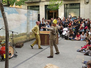 Festes de Primavera de Girona 2015. Espectacle Roda món