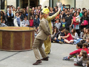 Festes de Primavera de Girona 2015. Espectacle Roda món