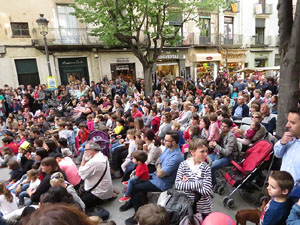 Festes de Primavera de Girona 2015. Espectacle Roda món