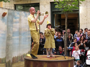 Festes de Primavera de Girona 2015. Espectacle Roda món