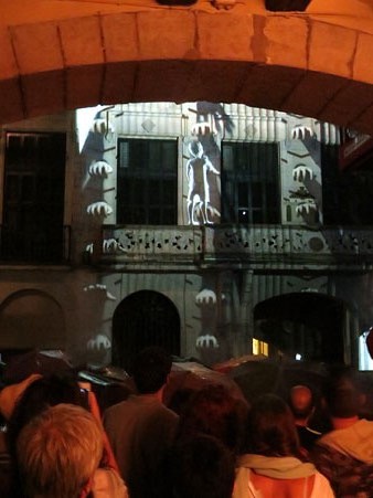 Projecci&oacute; a la fa&ccedil;ana de l'Ajuntament