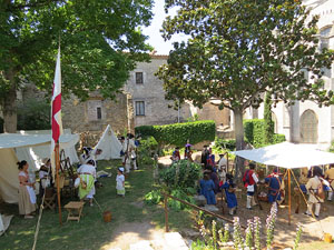 Girona resisteix! Jornades de recreaci&oacute; hist&ograve;rica de la Guerra de Successi&oacute;. El campament borb&ograve;nic