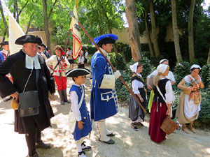 Girona resisteix! Jornades de recreaci&oacute; hist&ograve;rica de la Guerra de Successi&oacute;. Trobada i inici de la desfilada