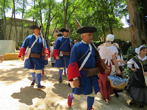 Girona resisteix! Jornades de recreaci&oacute; hist&ograve;rica de la Guerra de Successi&oacute;. Trobada i inici de la desfilada