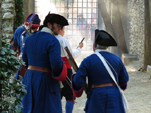 Girona resisteix! Jornades de recreaci&oacute; hist&ograve;rica de la Guerra de Successi&oacute;. Combat als Jardins dels Alemanys