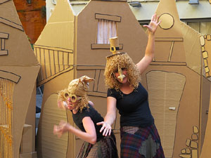 Festival inund'ART 2015. El carrer&oacute; de les bruixes