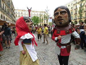Sant Jordi 2015. Cercavila amb el Beatusaure