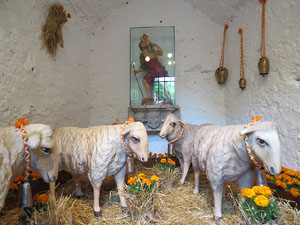 Temps de Flors 2015. Capella de Sant Crist&ograve;fol i Jardins de la Francesa