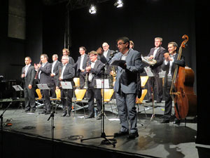 Temps de Flors 2015. Estrena de la sardana Temps de Flors d'Eduard Font Coll