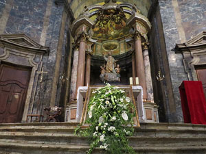 Temps de Flors 2015. L'esgl&eacute;sia de Sant Feliu