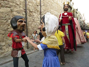 Und&agrave;rius, festival d'estiu de Girona de cultura popular i tradicional. Cercavila de Fal&middot;lera Gironina