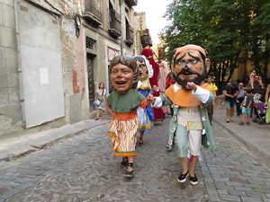 Und&agrave;rius, festival d'estiu de Girona de cultura popular i tradicional. Cercavila de Fal&middot;lera Gironina