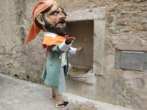 Und&agrave;rius, festival d'estiu de Girona de cultura popular i tradicional. Cercavila de Fal&middot;lera Gironina