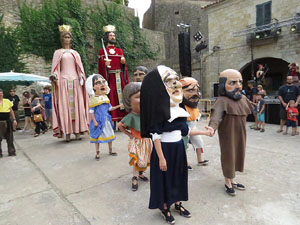 Und&agrave;rius, festival d'estiu de Girona de cultura popular i tradicional. Cercavila de Fal&middot;lera Gironina