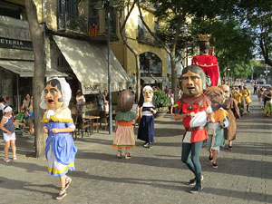 Und&agrave;rius, festival d'estiu de Girona de cultura popular i tradicional. Cercavila de Fal&middot;lera Gironina