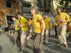 Und&agrave;rius, festival d'estiu de Girona de cultura popular i tradicional. Cercavila de Fal&middot;lera Gironina