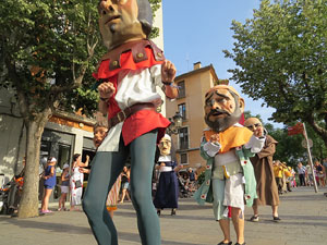 Und&agrave;rius, festival d'estiu de Girona de cultura popular i tradicional. Cercavila de Fal&middot;lera Gironina