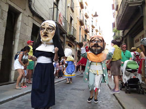 Und&agrave;rius, festival d'estiu de Girona de cultura popular i tradicional. Cercavila de Fal&middot;lera Gironina