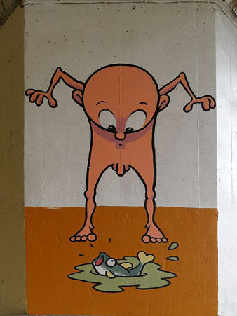 Fragment d'un treball de denúncia i protesta, a les columnes del viaducte ferroviari a l'alçada de l'avinguda Ramon Folch