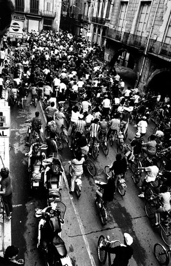 Festa del Pedal del GEiEG a la pla&ccedil;a del Vi, 1982