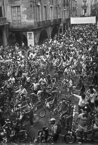 Festa del Pedal a la pla&ccedil;a del Vi, el setembre de 1979