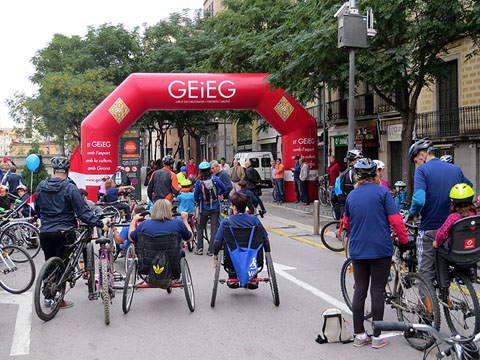 Preparant la sortida de la pla&ccedil;a Catalunya