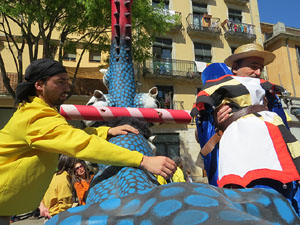 Festes de Primavera de Girona 2016. Penjada del Tarlà. La cercavila