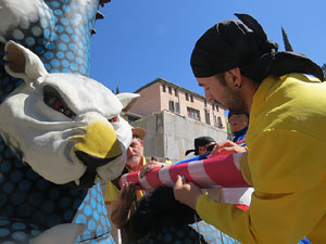 Festes de Primavera de Girona 2016. Penjada del Tarlà. La cercavila