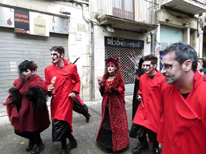 Festival de Llucifers i Satanassos. Celebraci&oacute; de 35 anys de Pastorets a Girona