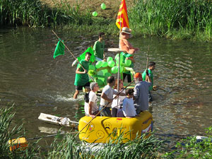 Fires 2015. Quarta baixada d'andròmines per l'Onyar