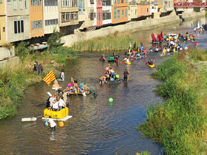 Fires 2015. Quarta baixada d'andròmines per l'Onyar