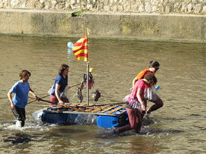 Fires 2015. Quarta baixada d'andr&ograve;mines per l'Onyar