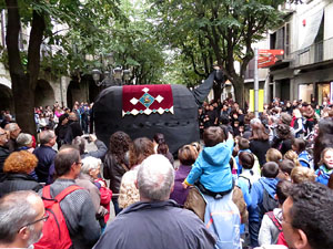 Fires 2015. Penjada del Tarl&agrave; a l'Argenteria amb la Mula Baba i la Girona Marxing Band