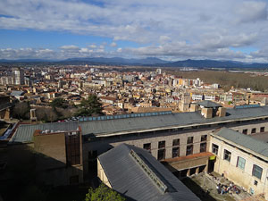 Itinerari de la Muralla. La torre i el portal dels Socors