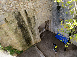 Itinerari de la Muralla. Des de la torre de Sant Domènec a la del Llamp