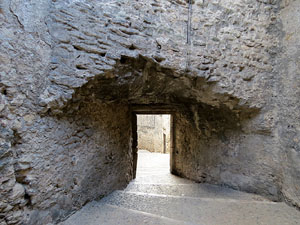 Itinerari de la Muralla. Muralles i defenses d'època romana (segle I aC i segle III dC)