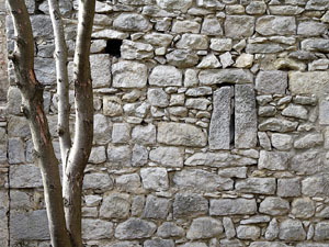 Itinerari de la Muralla. La torre i el portal dels Socors